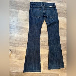 FRANKIE B. Limited Edition jeans.